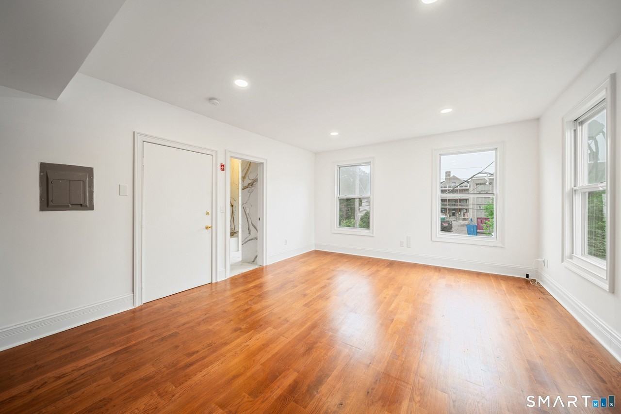 347 Alden Ave #3 - Photo 6 of 10