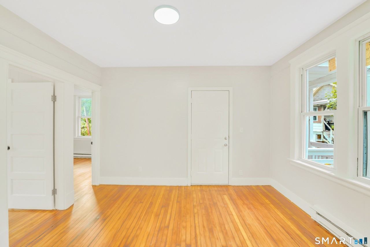 67 Burton St #2B - Photo 5 of 8