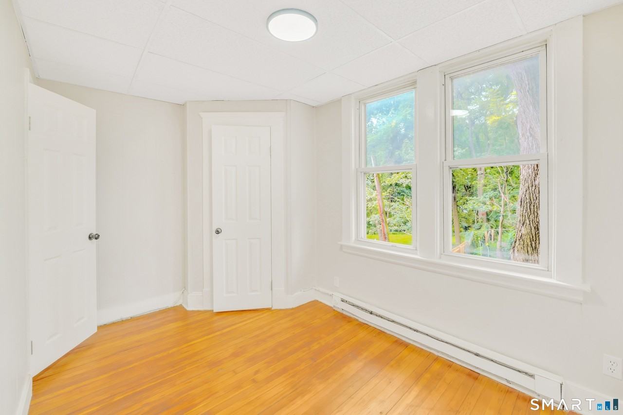 67 Burton St #2B - Photo 6 of 8