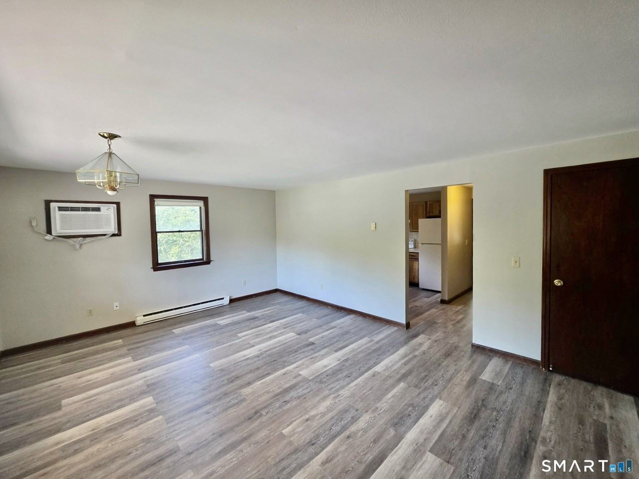 302 Boston Post Rd #16 - Photo 5 of 9