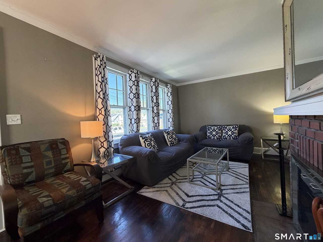 15 Overland Ave - Photo 4 of 24
