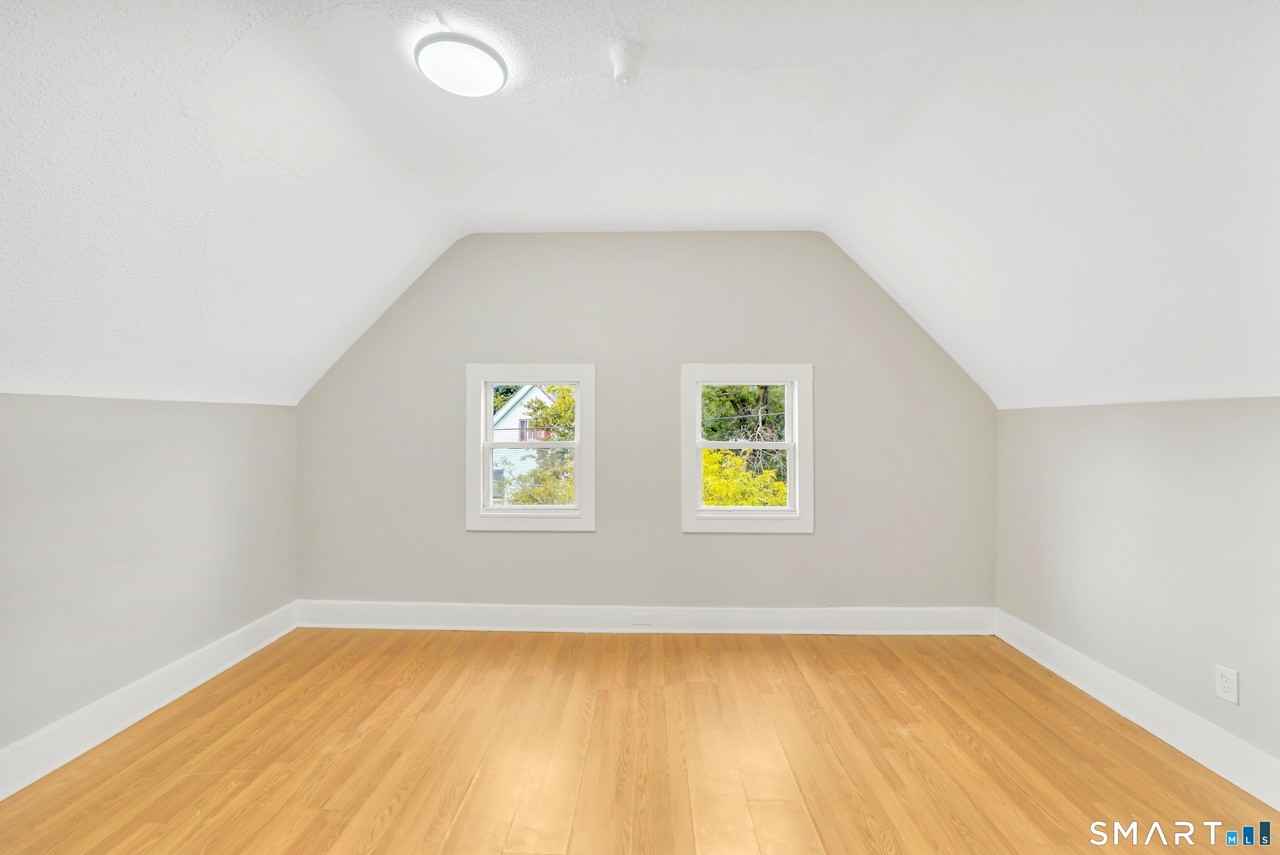 76 Thompson St #3 - Photo 3 of 6
