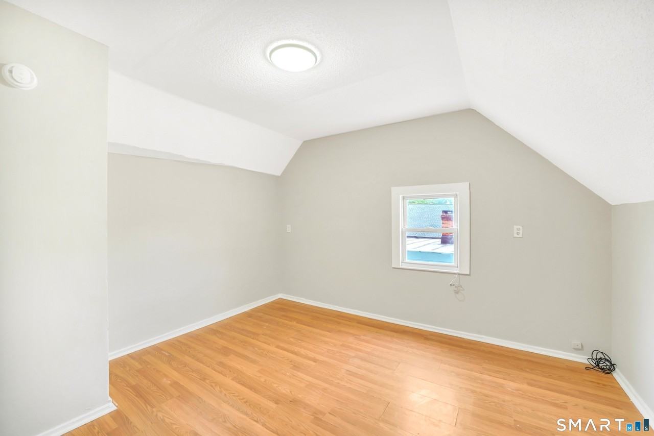 76 Thompson St #3 - Photo 4 of 6