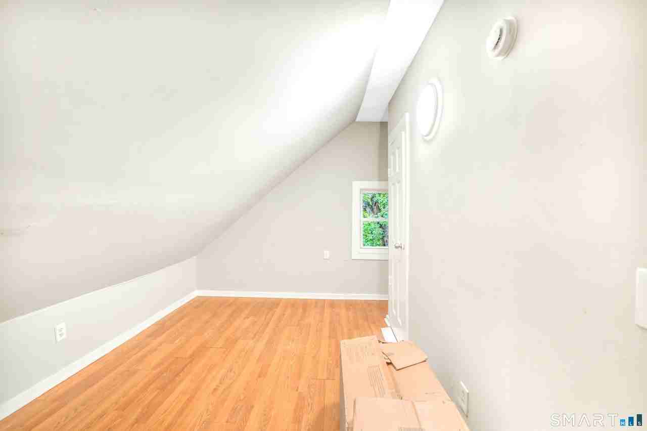76 Thompson St #3 - Photo 5 of 6