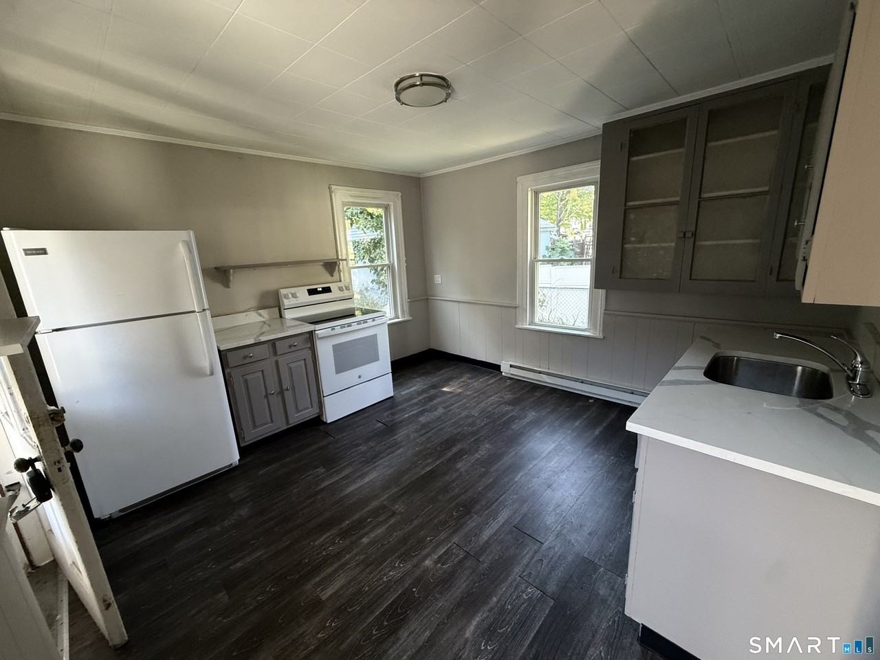 38 Neumann St - Photo 3 of 5