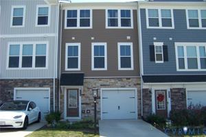 featured image of 8829 Foxway Ridge Ln