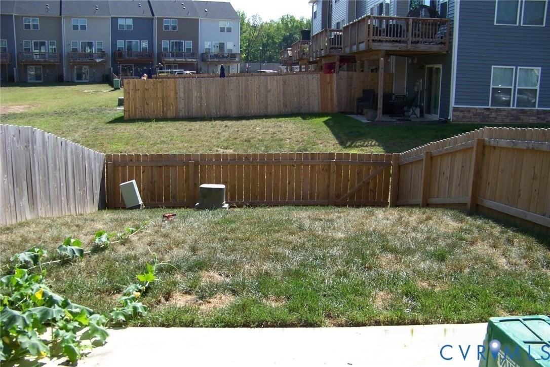 8829 Foxway Ridge Ln - Photo 5 of 19