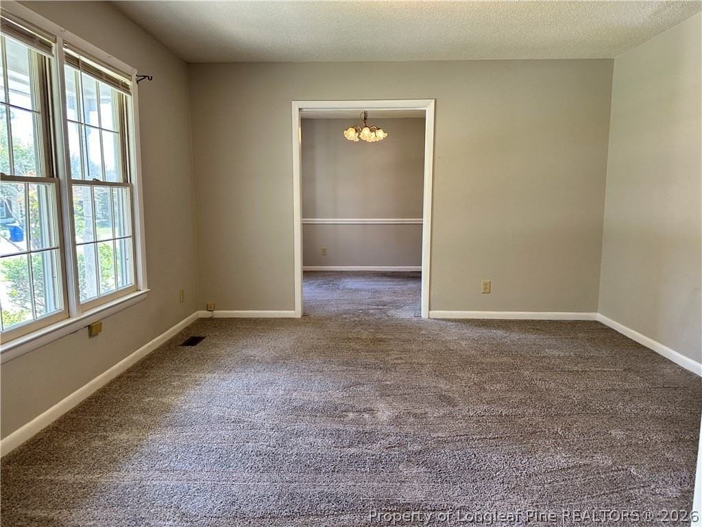 2052 Windlock Dr - Photo 4 of 22