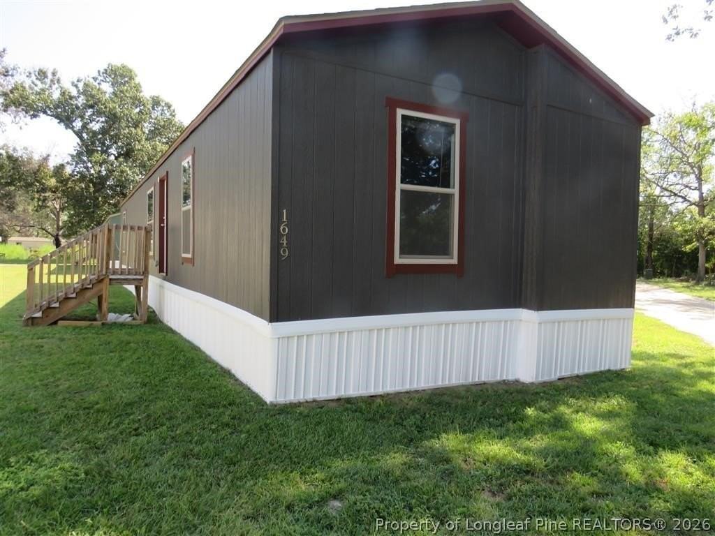 1649 Britania Rd - Photo 2 of 10