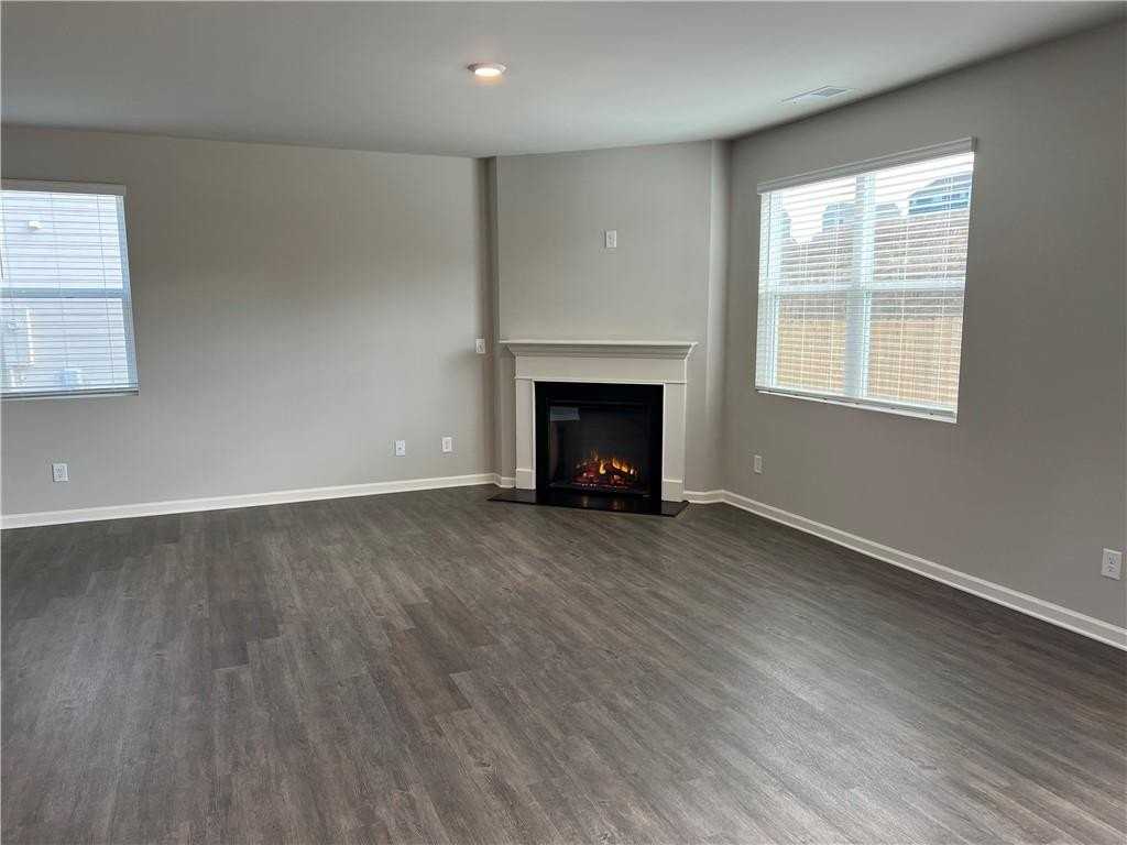 6624 Bluffview Dr - Photo 4 of 39