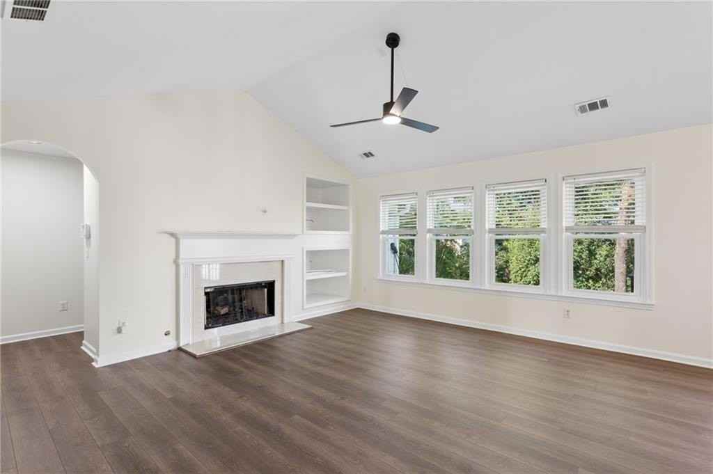 3139 Brookeview Ln Nw - Photo 4 of 29