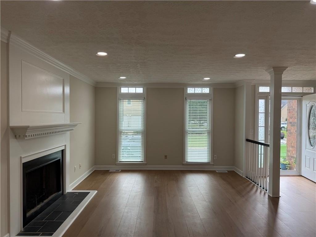 2210 Concord Sq Ne - Photo 5 of 26