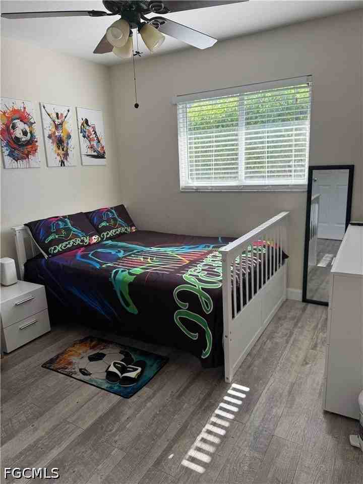 2034 Ne 6th St - Photo 6 of 11
