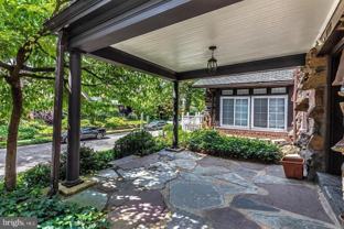 163 Stoneway Ln - Photo 1 of 1
