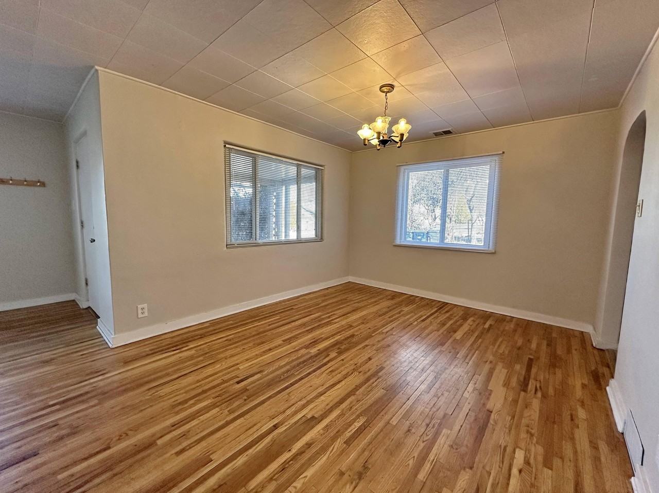 2620 Marble Ave Nw - Photo 6 of 26