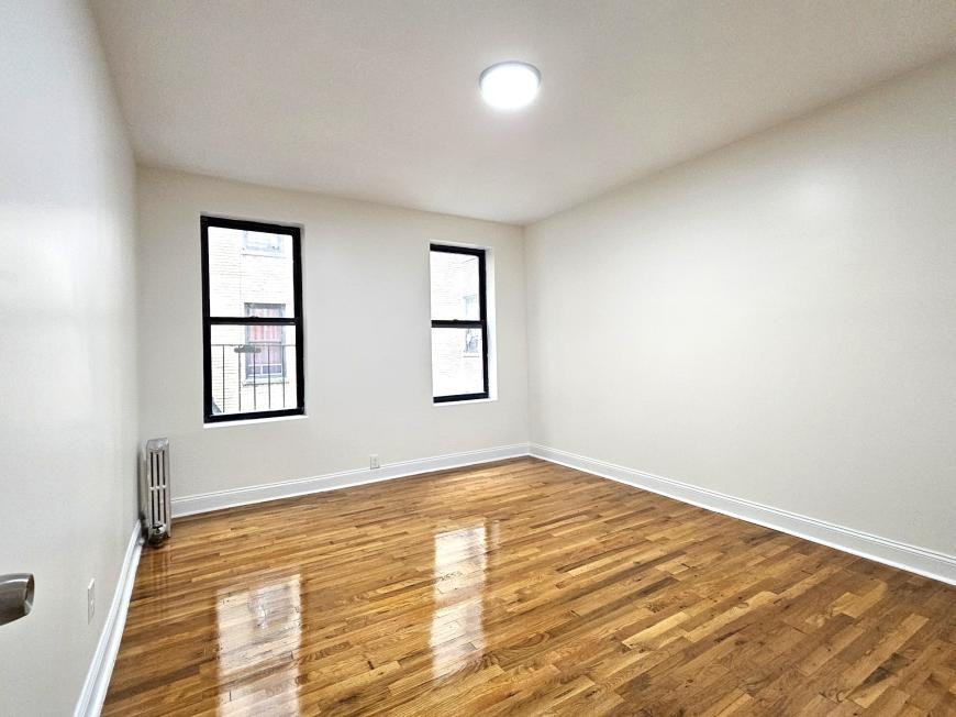 106 Fort Washington Ave - Photo 7 of 9