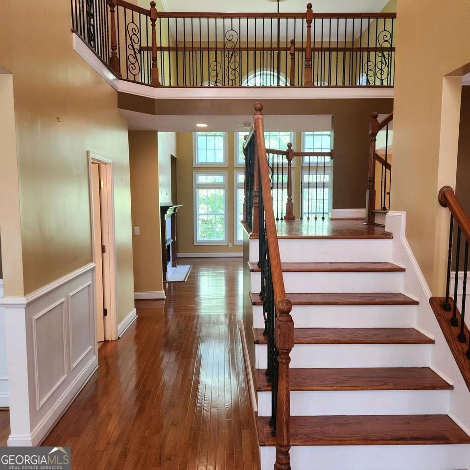 635 Syreeta Ln - Photo 3 of 17