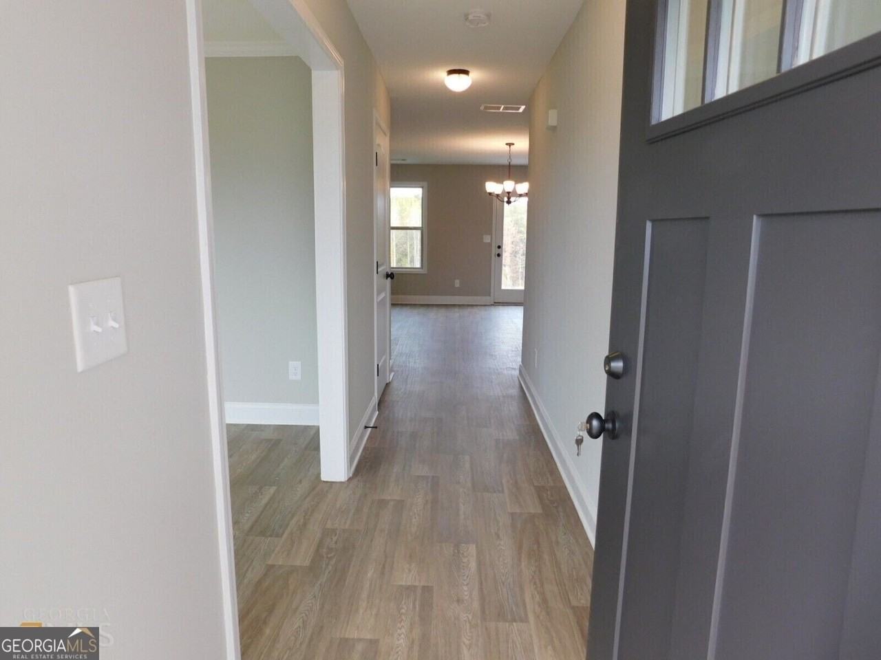2214 Savannah Dr - Photo 3 of 20