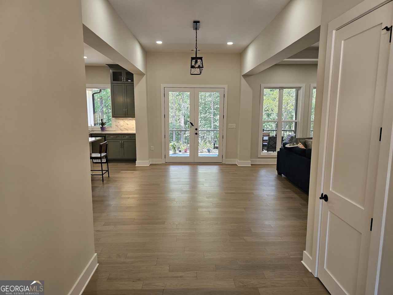 10490 Rivertown Rd - Photo 2 of 38