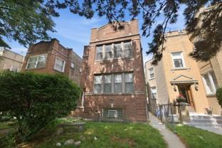 5742 N Rockwell St - Photo 1 of 1