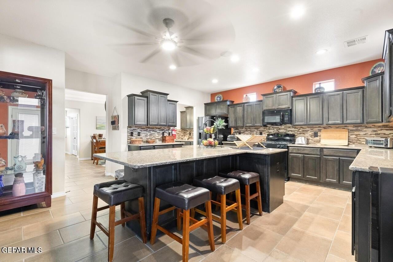 1503 Victoria Marie Dr - Photo 4 of 33