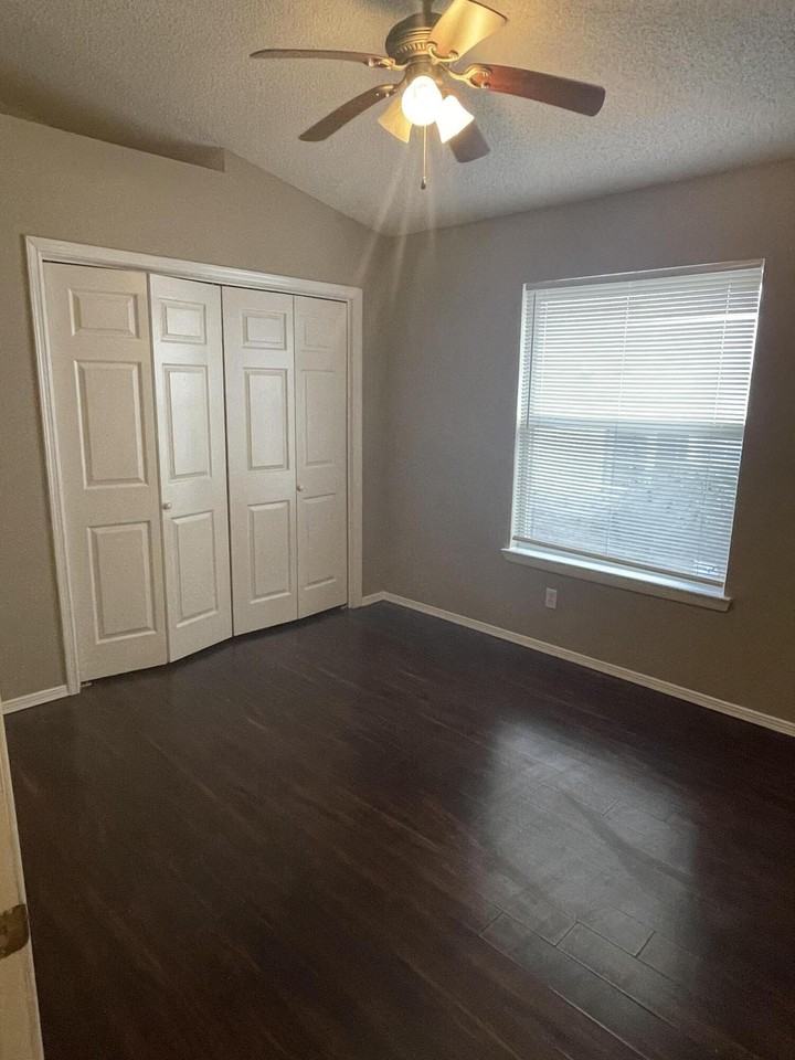 1416 Black Ridge Dr - Photo 6 of 18