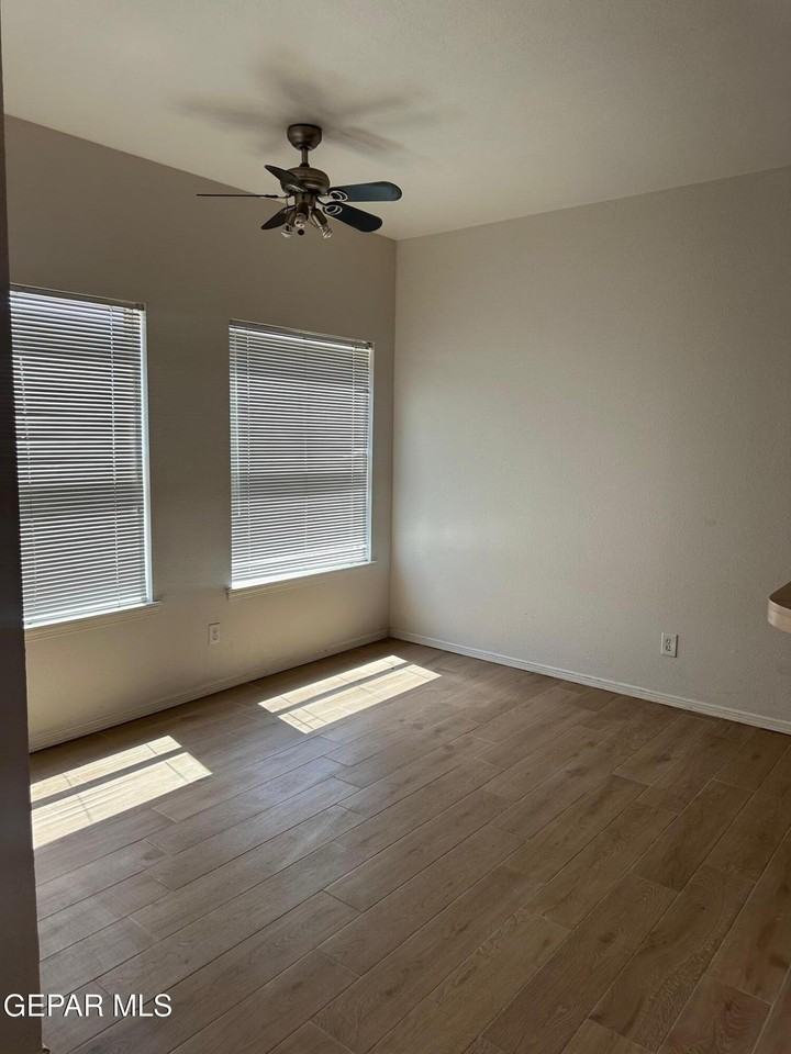 6026 Becca Dr - Photo 7 of 14