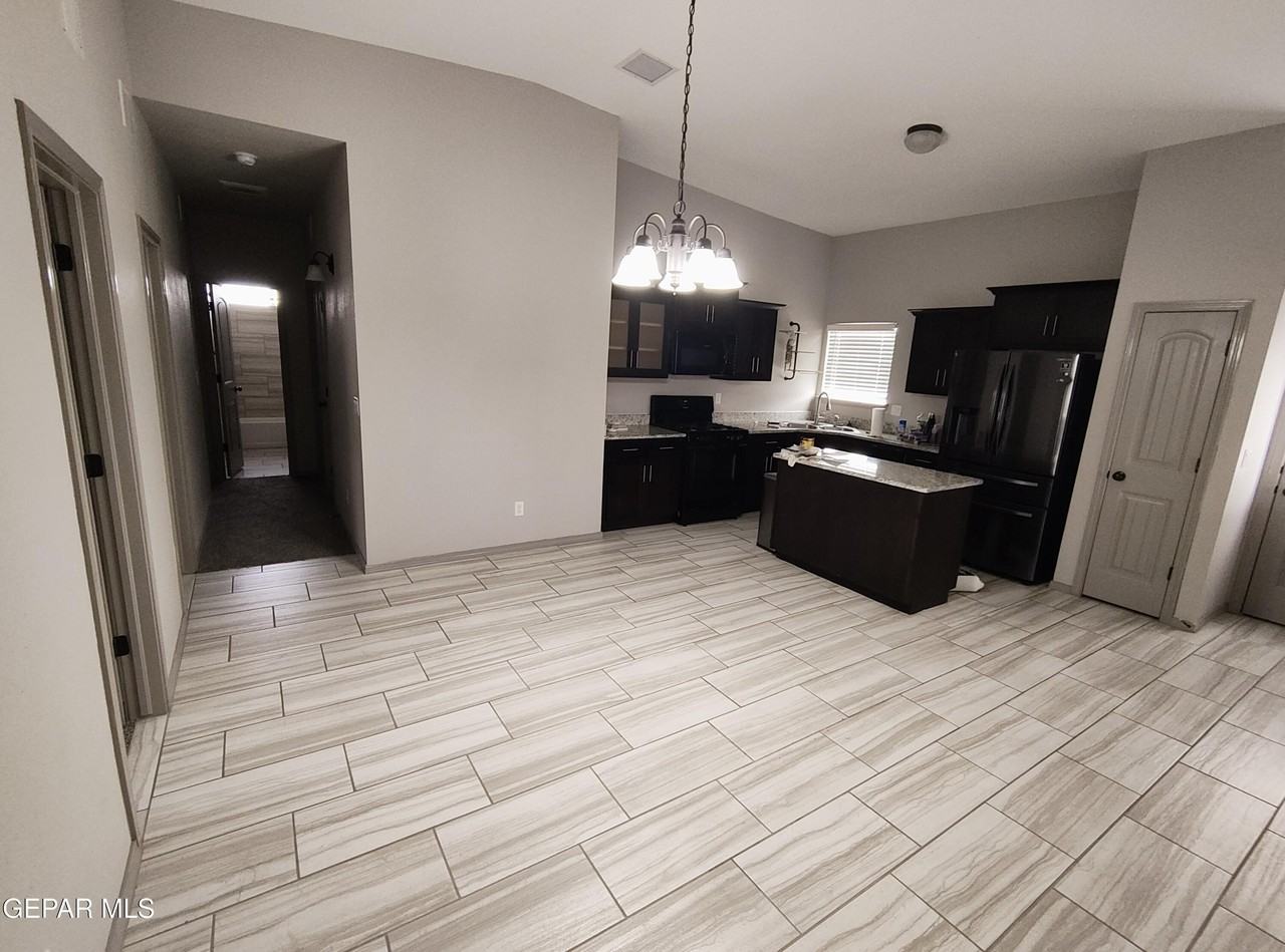 4552 Josefina Santillana St - Photo 4 of 15
