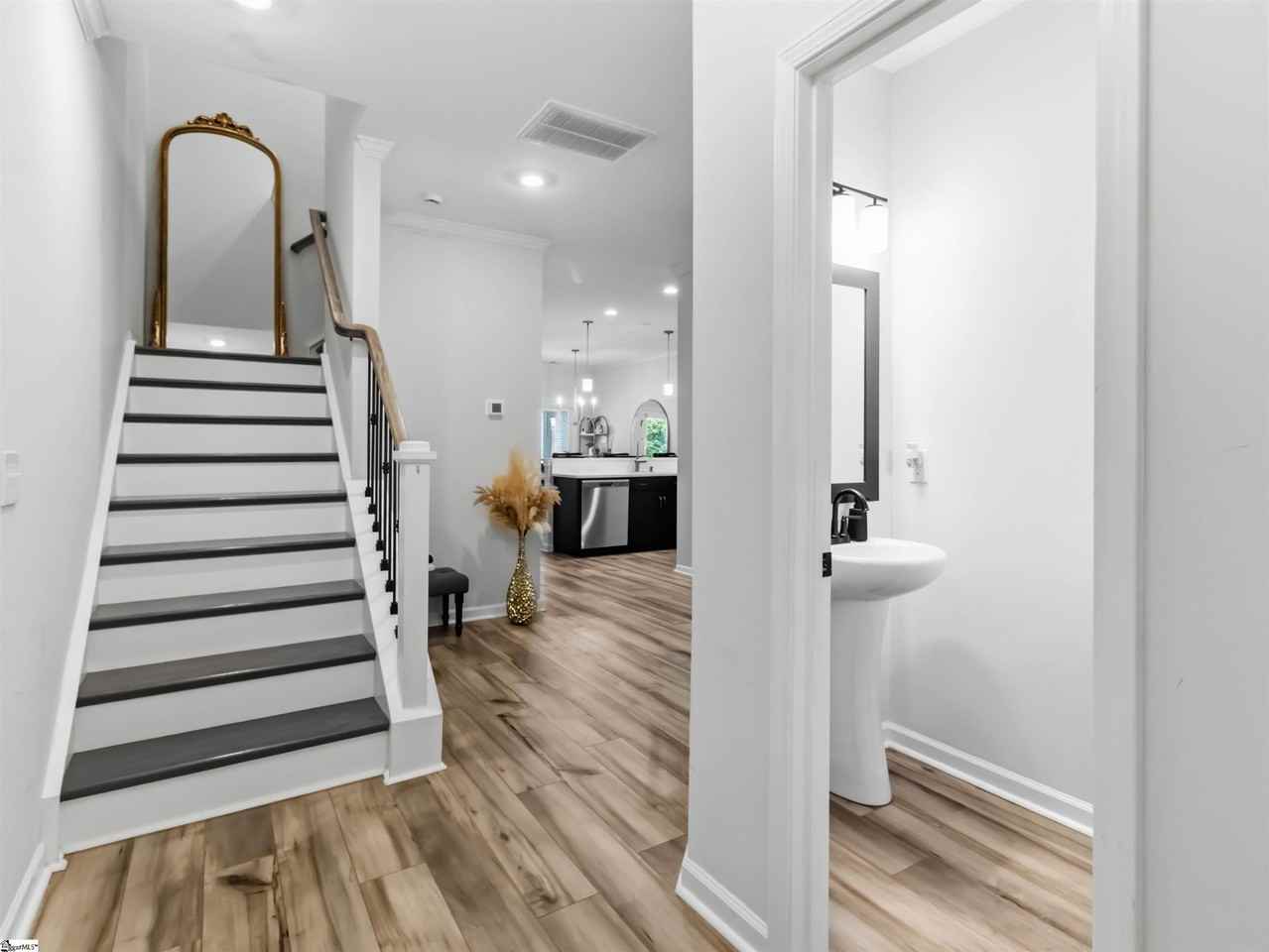 337 Nettle Ln - Photo 4 of 39