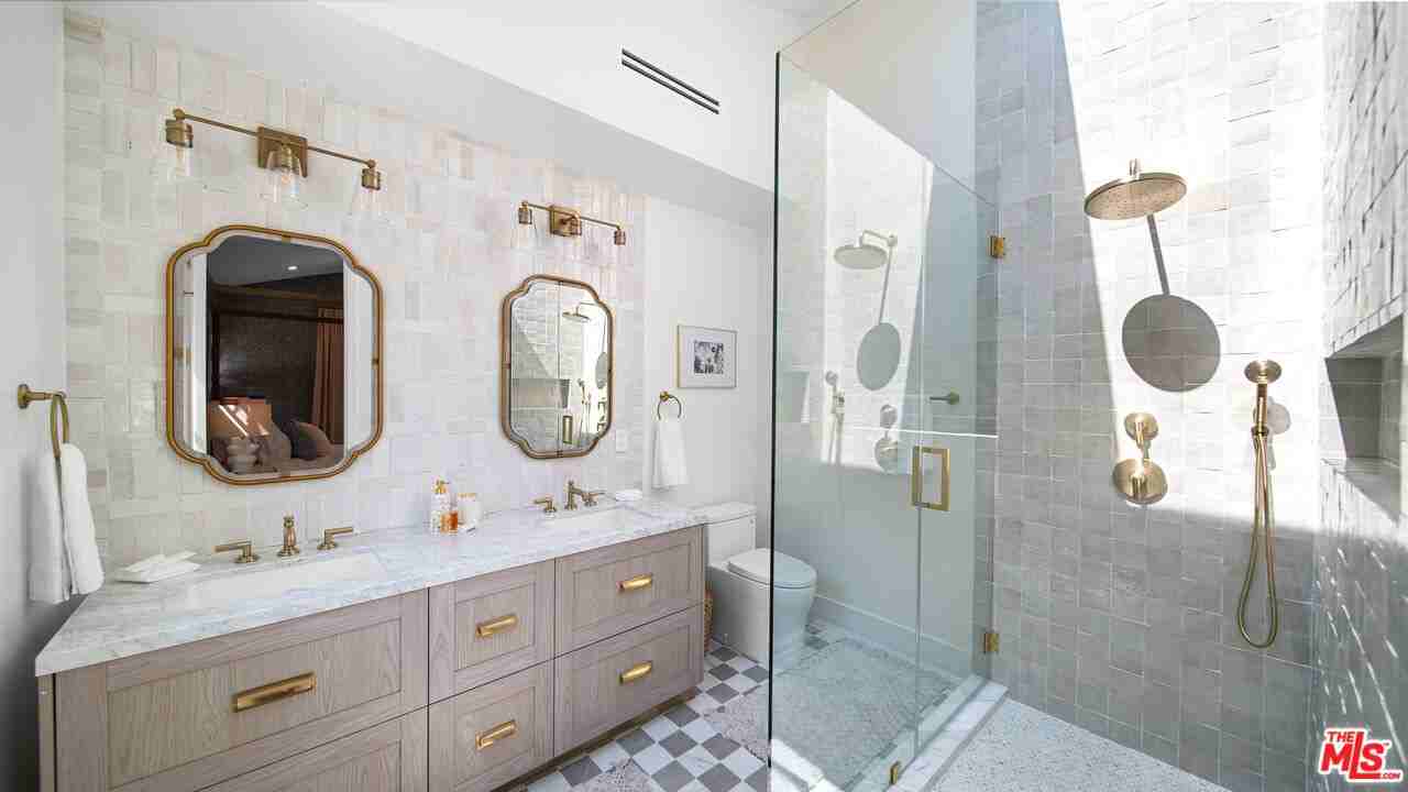 1914 Laurel Canyon Blvd #1 - Photo 5 of 47