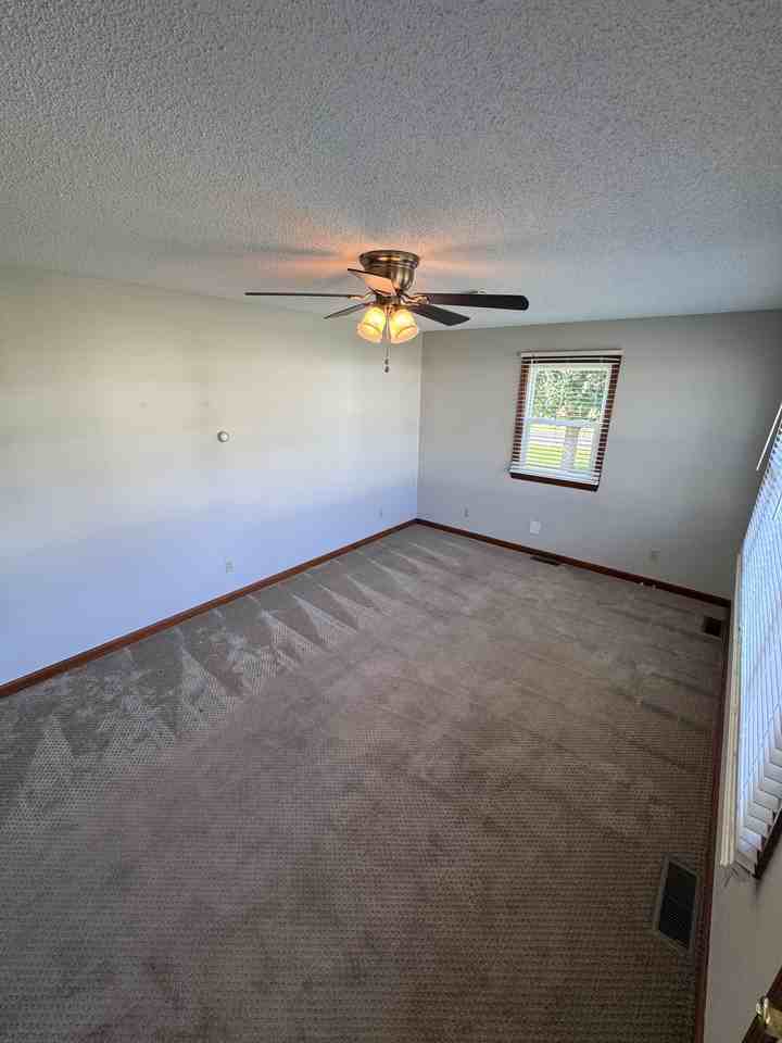 301 S Willow St #1 - Photo 4 of 18