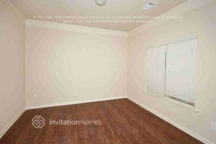 3690 Brookhollow Dr - Photo 4 of 9