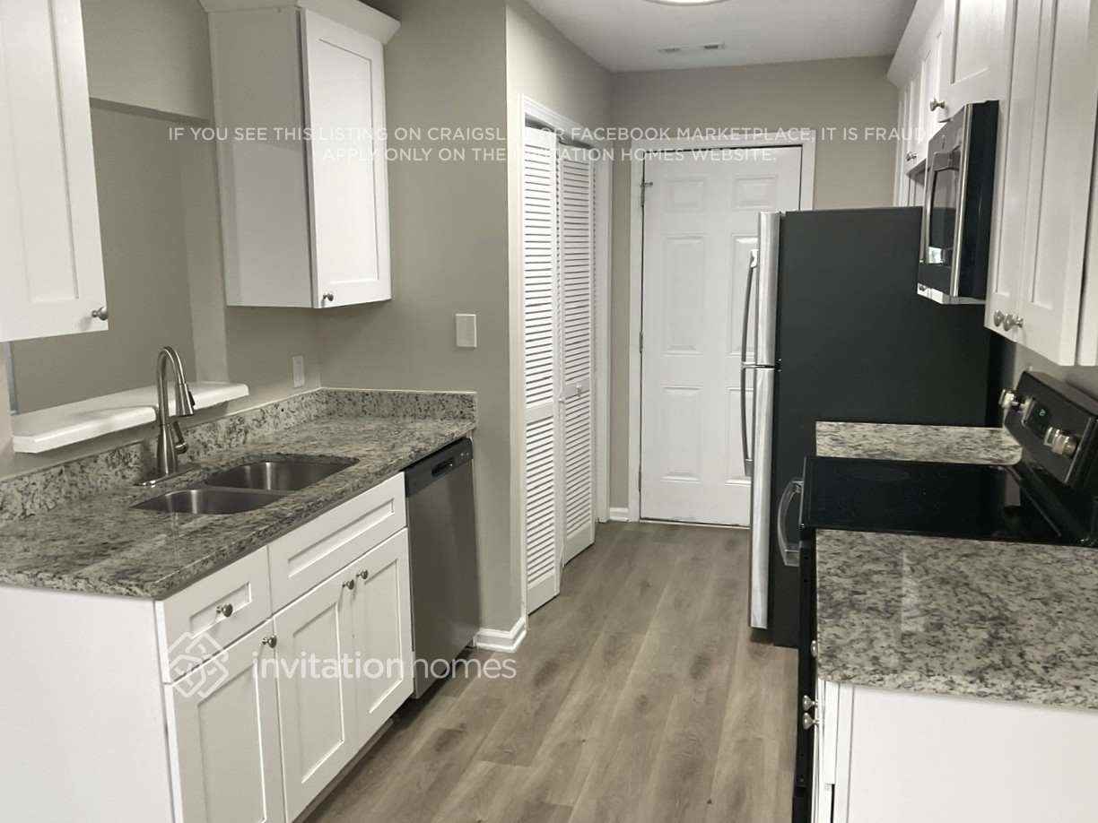 8605 Garvey Dr - Photo 4 of 12