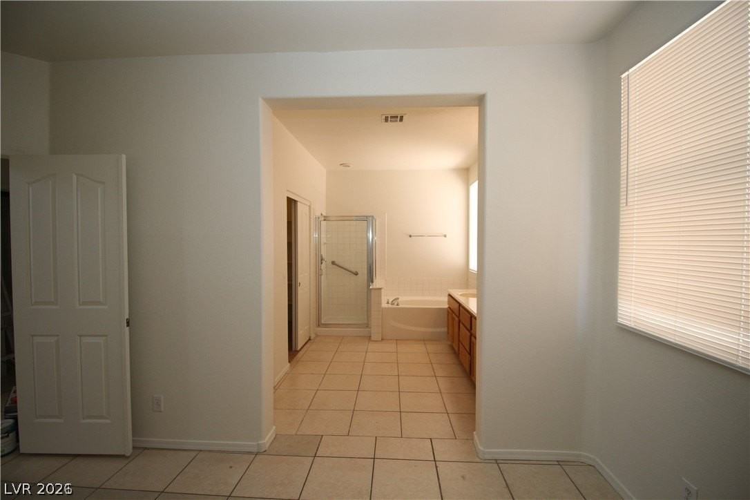 5798 S Pioneer Way - Photo 2 of 5