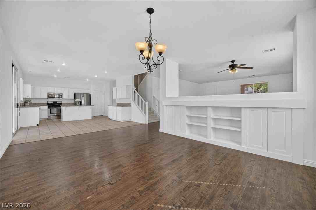 3799 Honey Ridge Ct - Photo 4 of 29