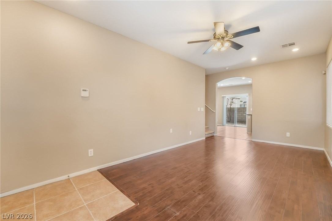 896 Sheerwater Ave - Photo 5 of 37