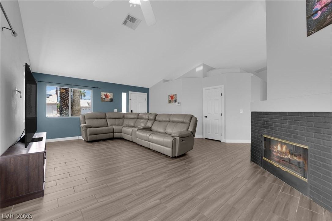 7729 White Grass Ave - Photo 3 of 32