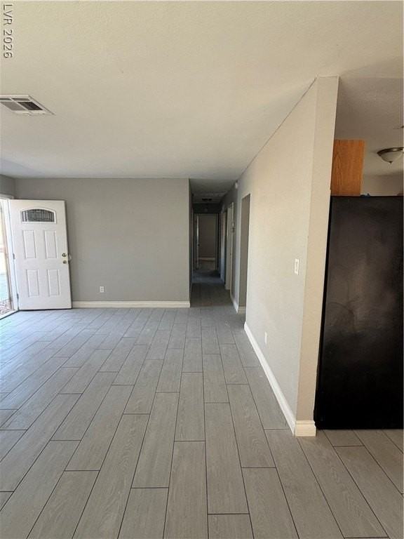 1829 W Cartier Ave - Photo 5 of 9