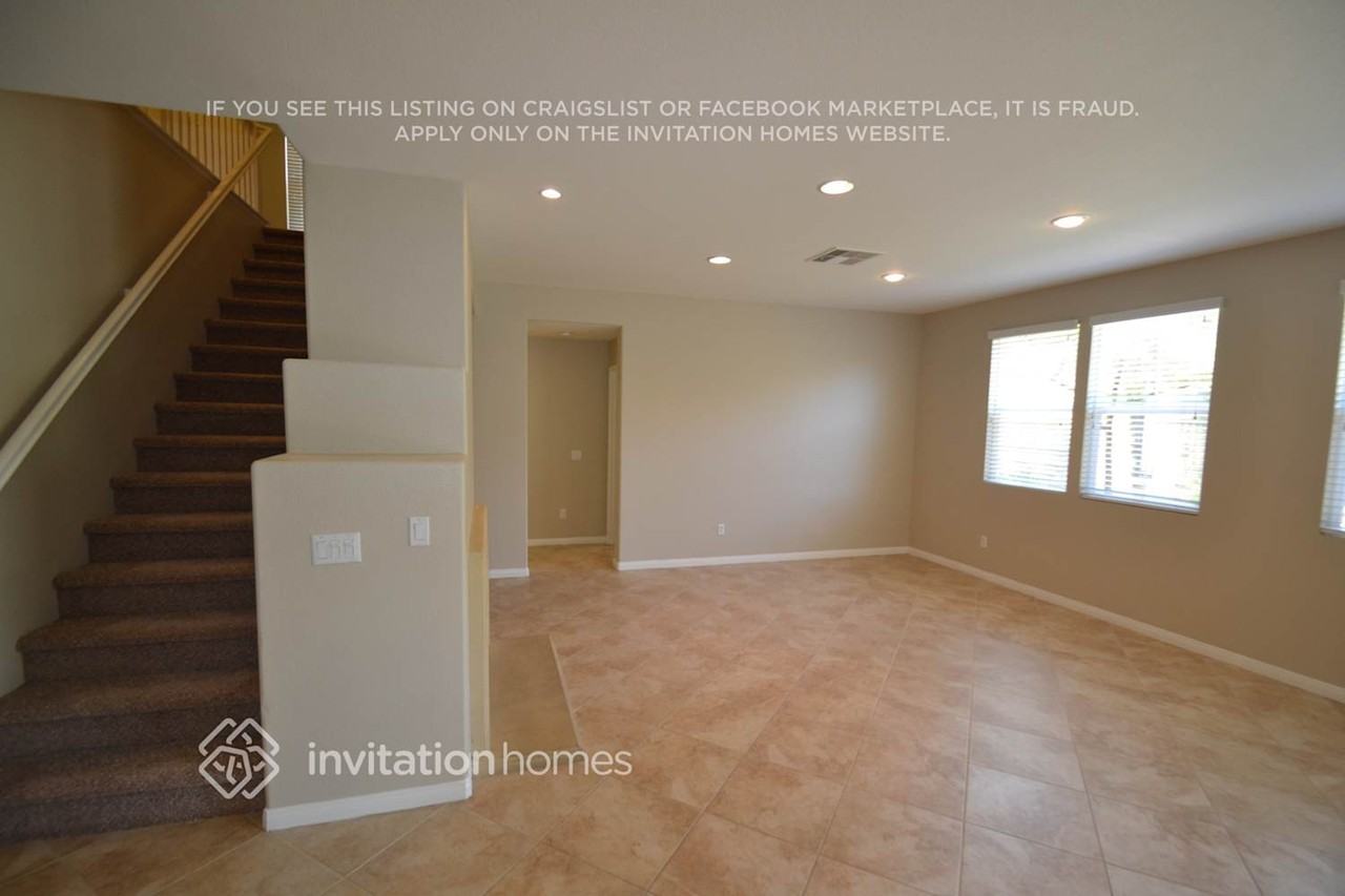 28016 Linda Ln - Photo 4 of 13