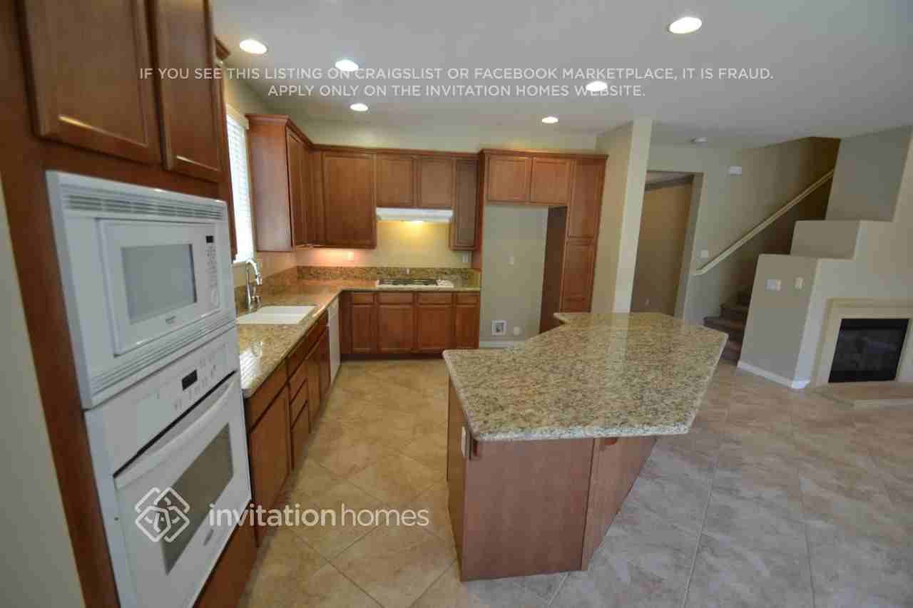 28016 Linda Ln - Photo 6 of 13