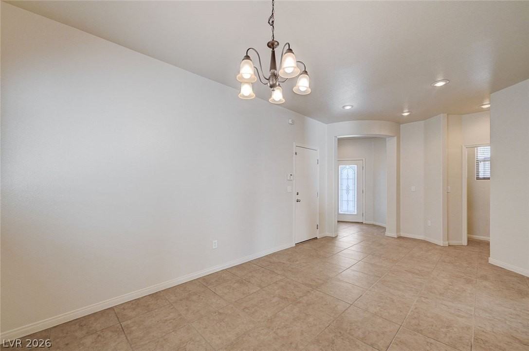 8148 Sandy Slope Ct - Photo 6 of 50