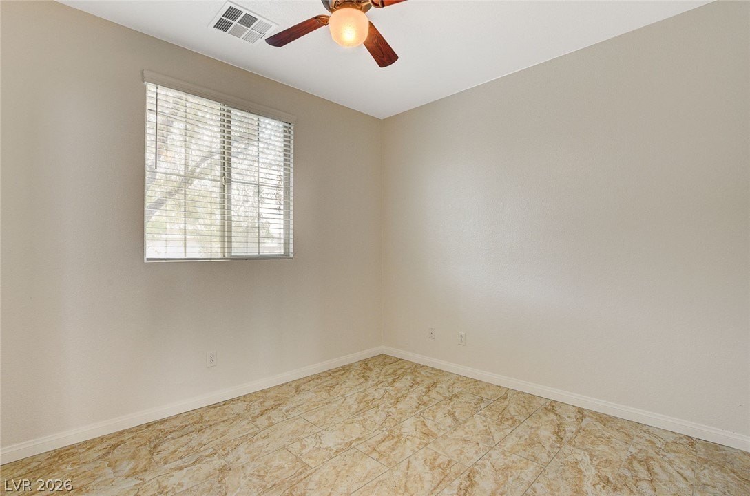 5548 Ayers Cliff St - Photo 5 of 41