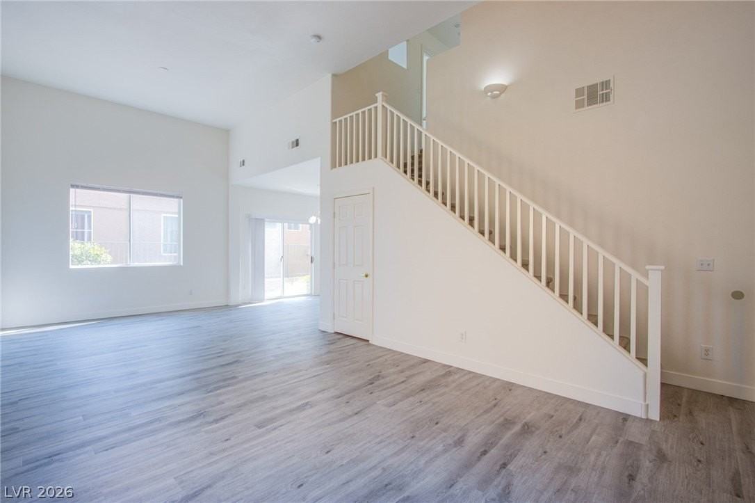 10537 Redwood Ash Ave - Photo 4 of 35