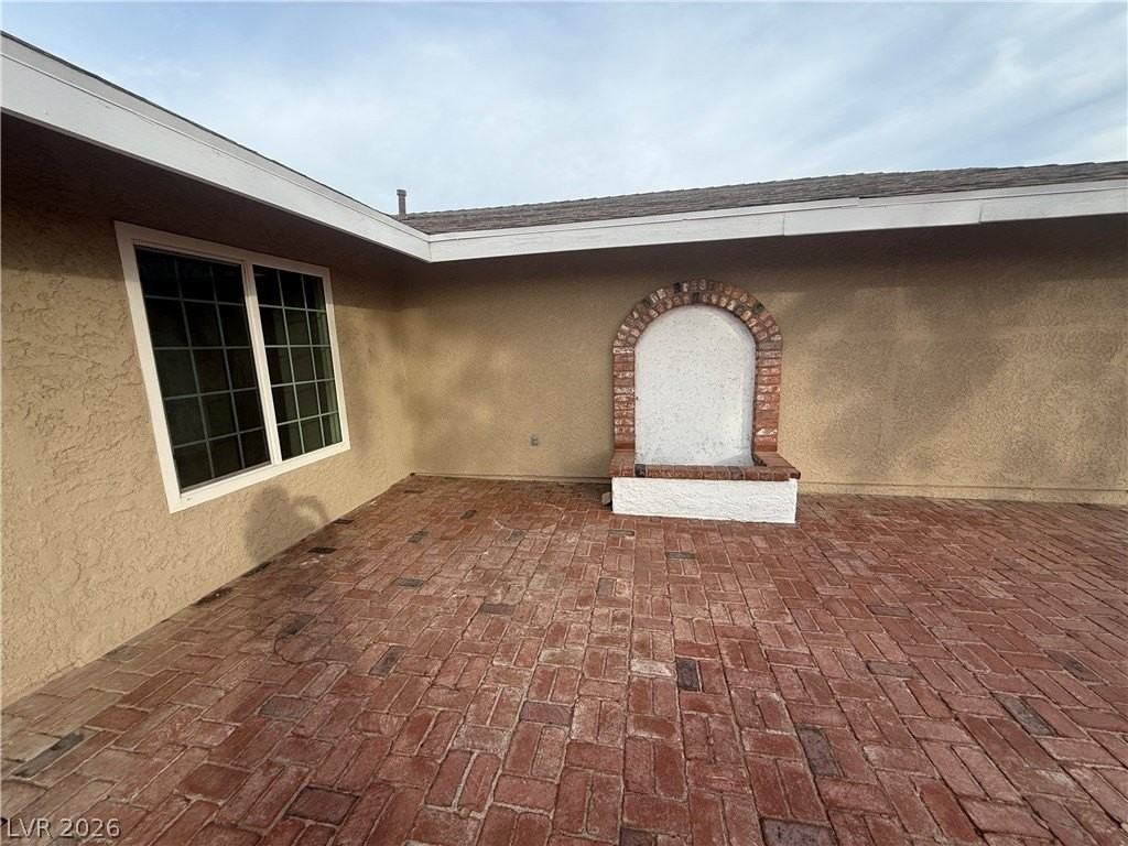 1502 Christina Dr - Photo 3 of 50