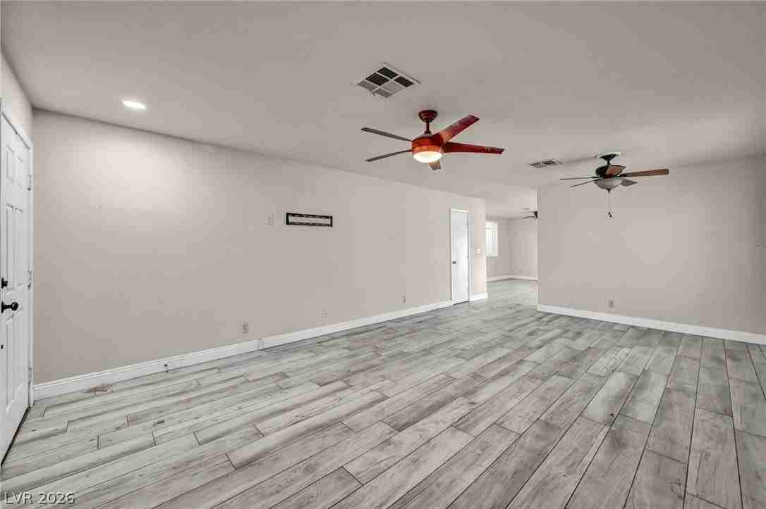 737 Red Bark Ln - Photo 5 of 44