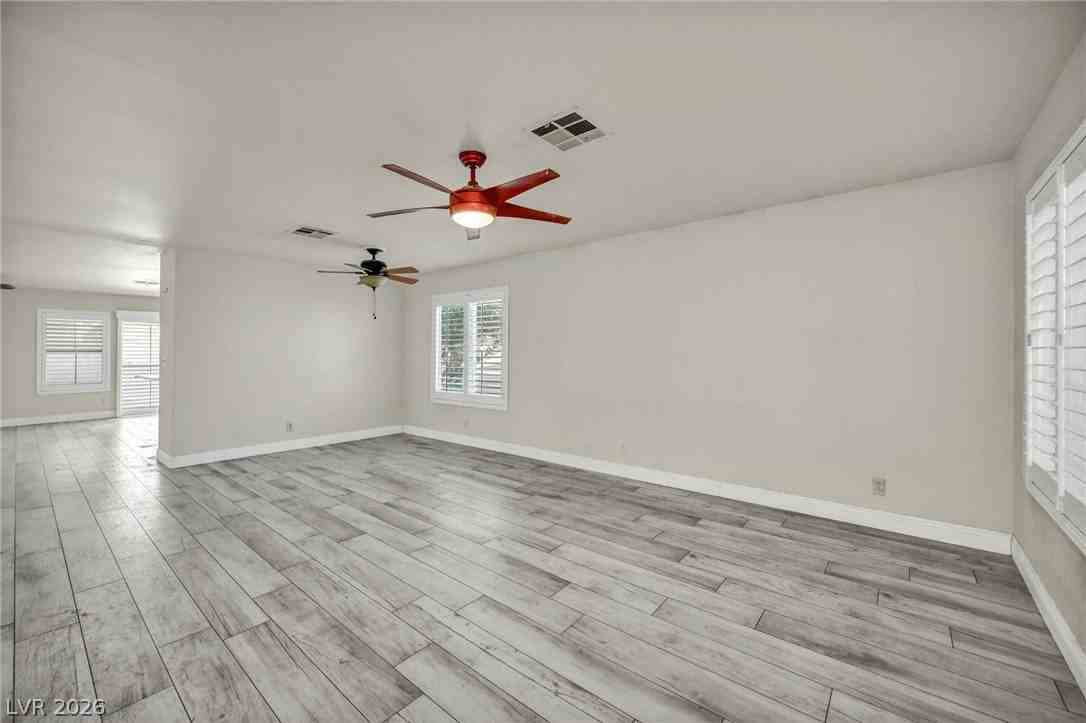 737 Red Bark Ln - Photo 6 of 44