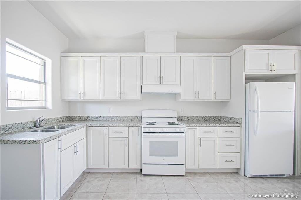 2204 Dallas Ave #3 - Photo 6 of 16