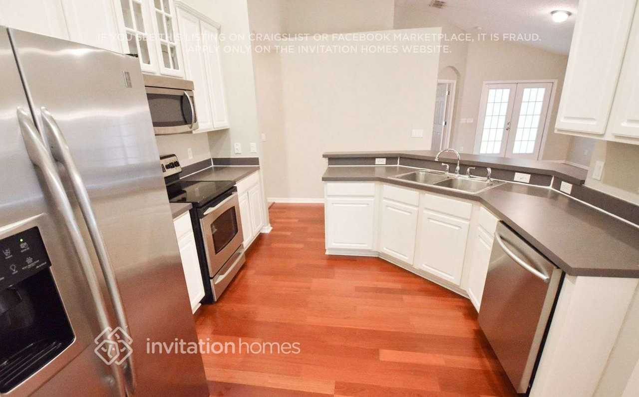 1939 Darlin Cir - Photo 4 of 9