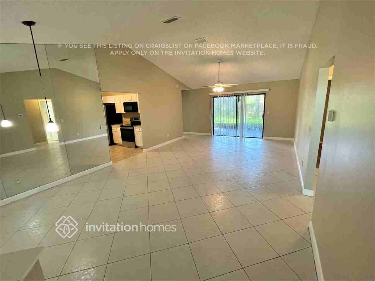 8908 Exposition Dr - Photo 4 of 17