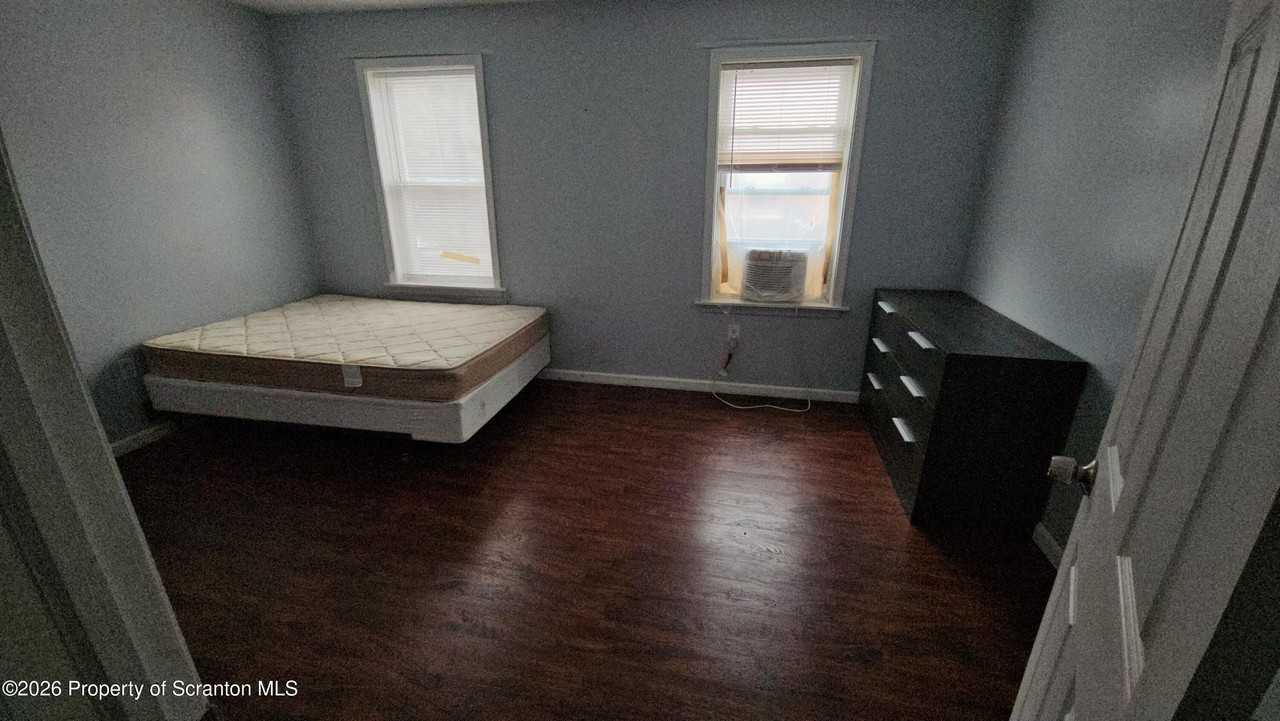 2 Prescott Pl - Photo 7 of 11